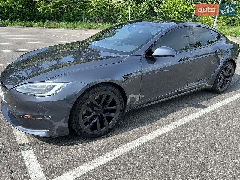 Лифтбек Tesla Model S 2021 в Киеве