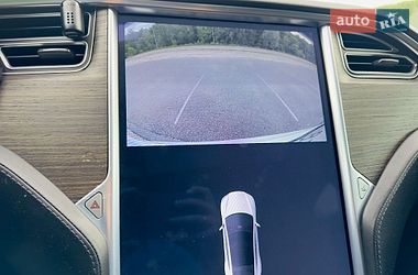 Ліфтбек Tesla Model S 2016 в Дніпрі