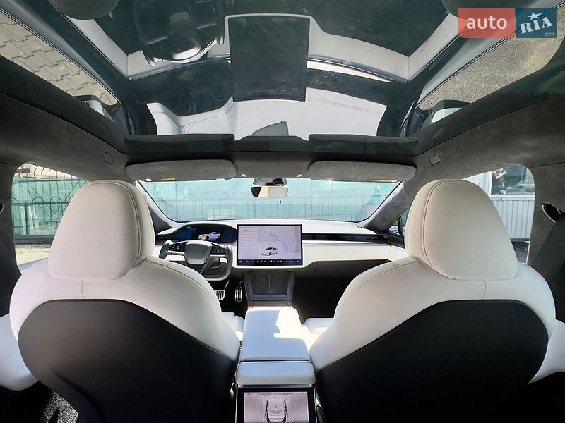 Лифтбек Tesla Model S 2022 в Одессе