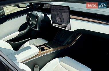 Лифтбек Tesla Model S 2022 в Одессе