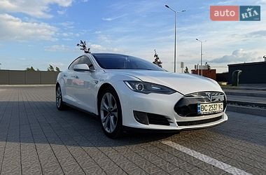 Лифтбек Tesla Model S 2013 в Львове