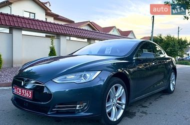 Tesla Model S  2014