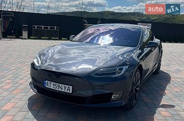Tesla Model S  2019
