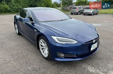 Tesla Model S  2018