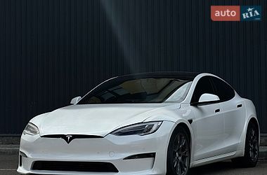 Tesla Model S  2022