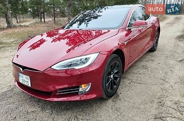 Tesla Model S  2016