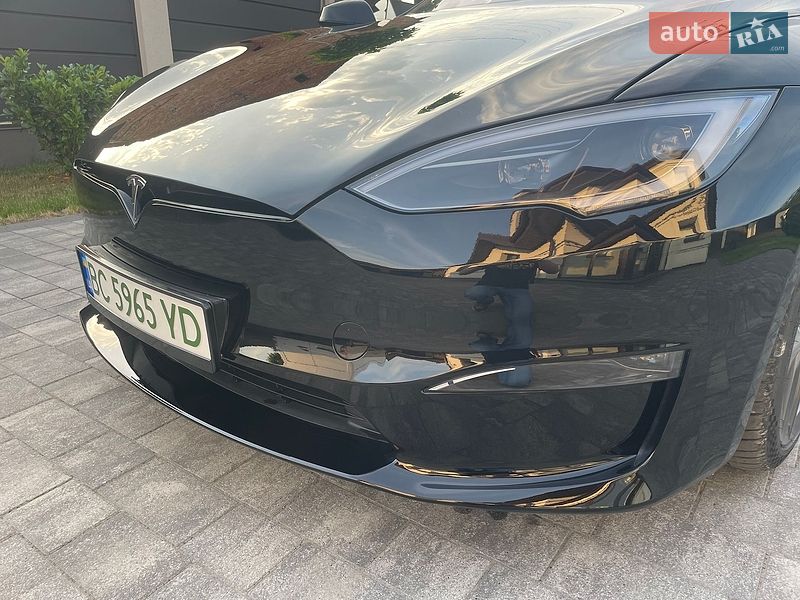 Лифтбек Tesla Model S 2023 в Львове