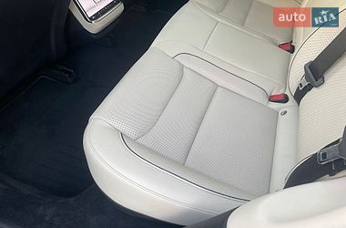 Лифтбек Tesla Model S 2023 в Львове