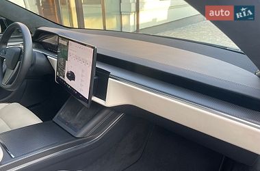 Лифтбек Tesla Model S 2023 в Львове