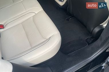 Лифтбек Tesla Model S 2023 в Львове
