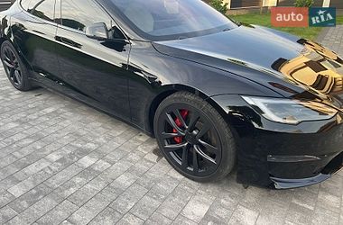 Лифтбек Tesla Model S 2023 в Львове