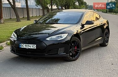 Tesla Model S  2015