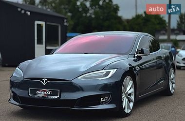 Tesla Model S  2017