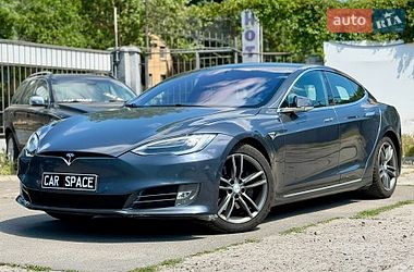 Tesla Model S  2017