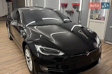 Tesla Model S  2017