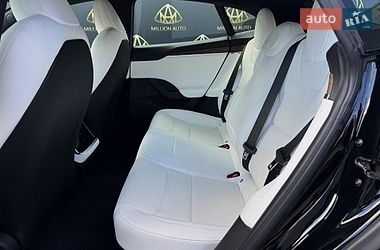 Лифтбек Tesla Model S 2022 в Киеве