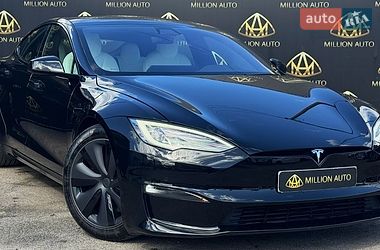 Лифтбек Tesla Model S 2022 в Киеве