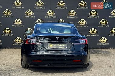 Лифтбек Tesla Model S 2022 в Киеве