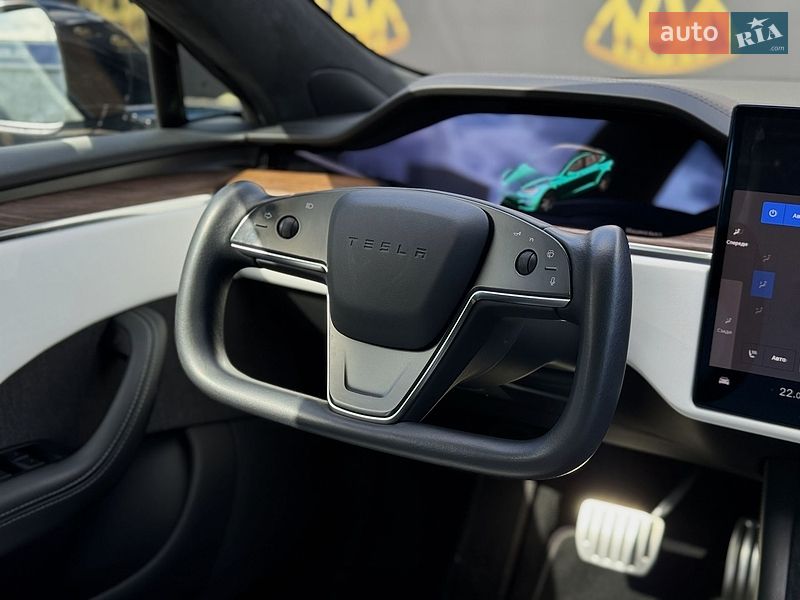 Лифтбек Tesla Model S 2022 в Киеве