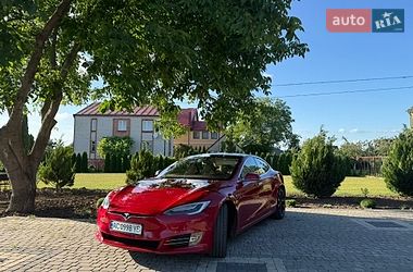 Tesla Model S  2016