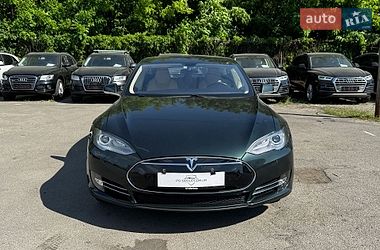 Ліфтбек Tesla Model S 2014 в Луцьку