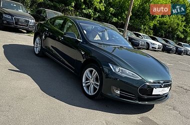 Ліфтбек Tesla Model S 2014 в Луцьку