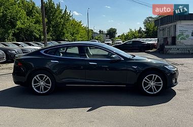 Ліфтбек Tesla Model S 2014 в Луцьку