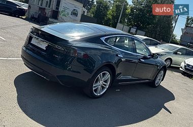 Ліфтбек Tesla Model S 2014 в Луцьку