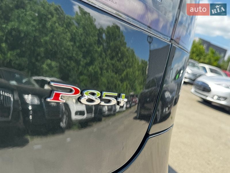 Ліфтбек Tesla Model S 2014 в Луцьку