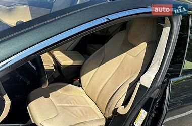 Ліфтбек Tesla Model S 2014 в Луцьку