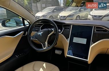 Ліфтбек Tesla Model S 2014 в Луцьку