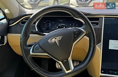 Ліфтбек Tesla Model S 2014 в Луцьку
