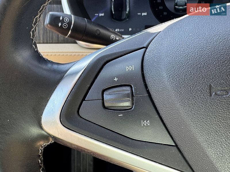 Ліфтбек Tesla Model S 2014 в Луцьку