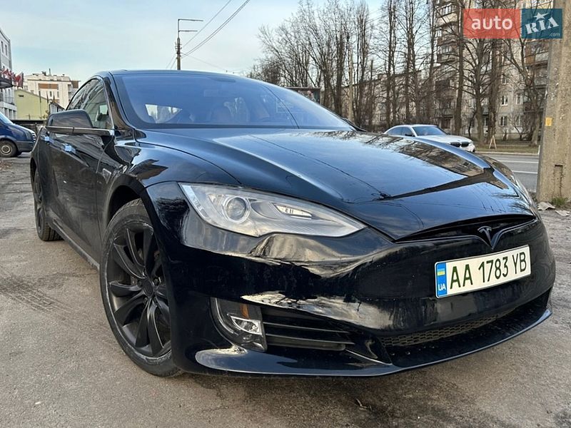 Tesla Model S 2013