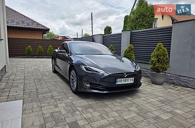 Tesla Model S 2018