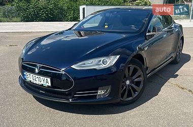 Tesla Model S  2015