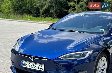 Лифтбек Tesla Model S 2018 в Хмельницком