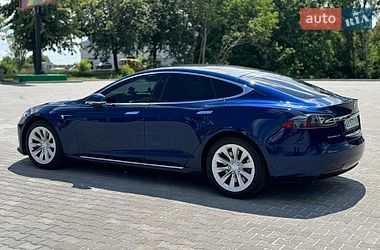 Лифтбек Tesla Model S 2018 в Хмельницком