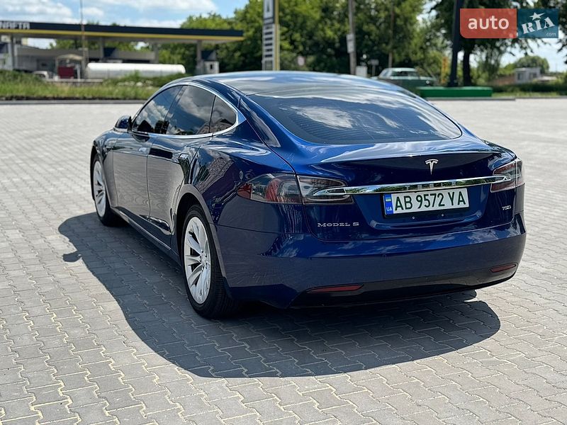 Лифтбек Tesla Model S 2018 в Хмельницком