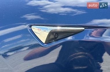 Лифтбек Tesla Model S 2018 в Хмельницком