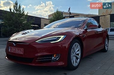 Tesla Model S  2016
