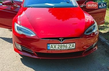 Tesla Model S 2017