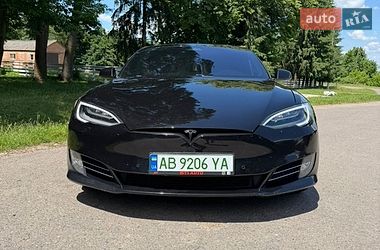 Tesla Model S 2018