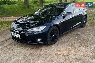 Tesla Model S  2013