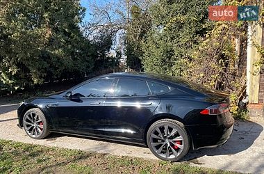 Лифтбек Tesla Model S 2019 в Львове
