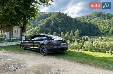 Лифтбек Tesla Model S 2019 в Львове