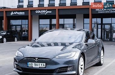 Tesla Model S 2017