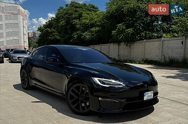 Tesla Model S  2021