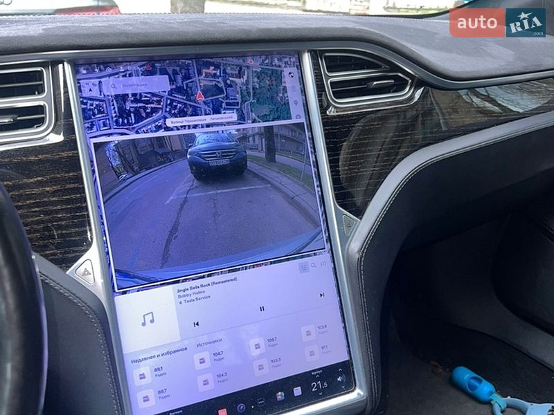 Ліфтбек Tesla Model S 2016 в Львові