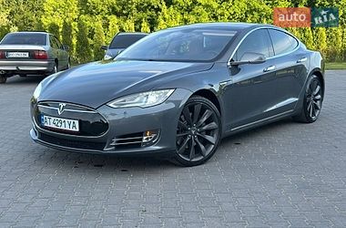 Tesla Model S  2014